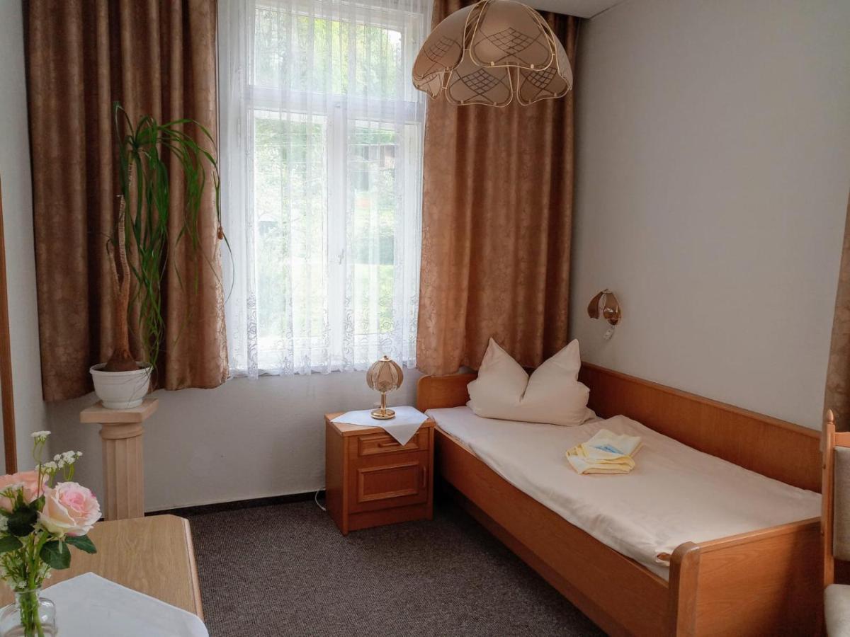 Hotel Cafe Zur Talsperre à Chemnitz Chambre photo